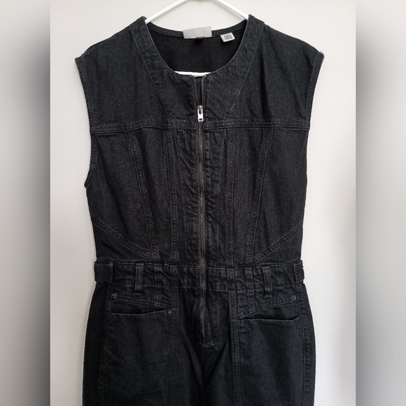 Universal Thread Jumpsuit - Picture 3 of 9